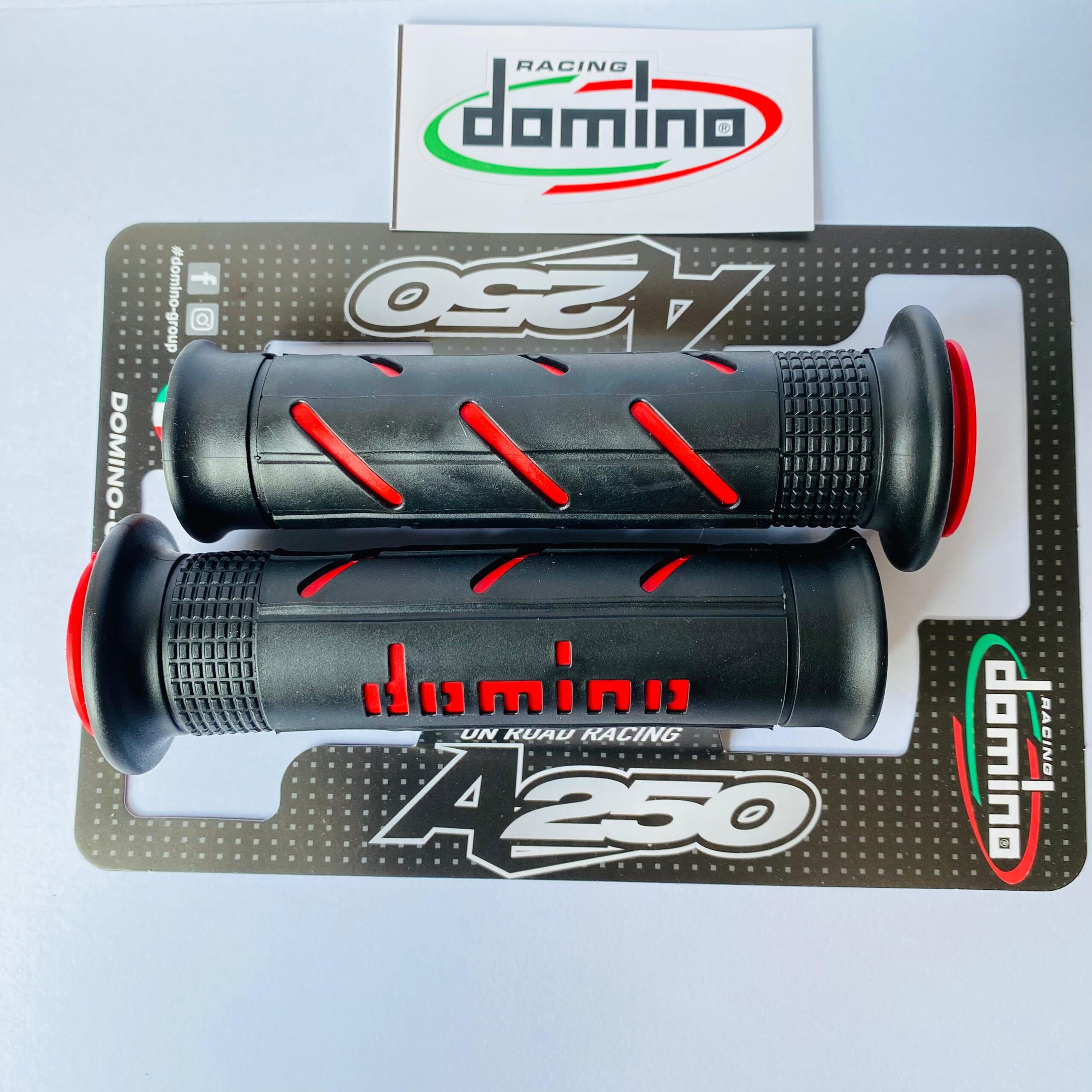 HANDGRIP GRIP DOMINO SUPER SOFT GRIP BLACK RED - Gambar 3
