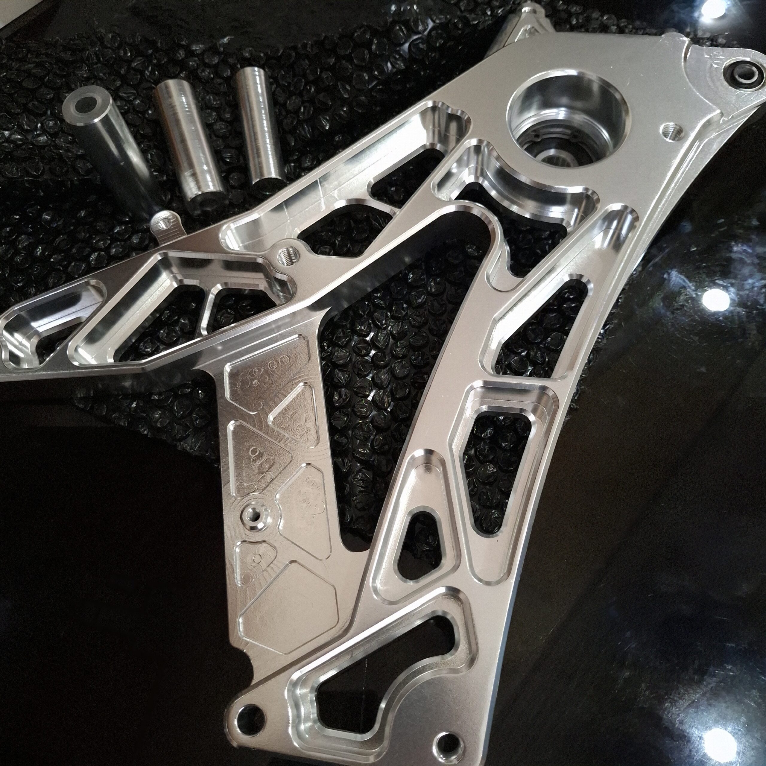 SWING ARM BILLET YAMAHA XMAX SPR RACING - Gambar 3